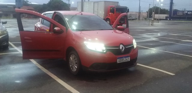 RENAULT SANDERO EXPRESION 1.0 2015