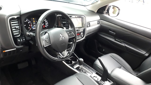 Mitsubishi Outlander 2019 2.0 Hpe automática  - Foto 6