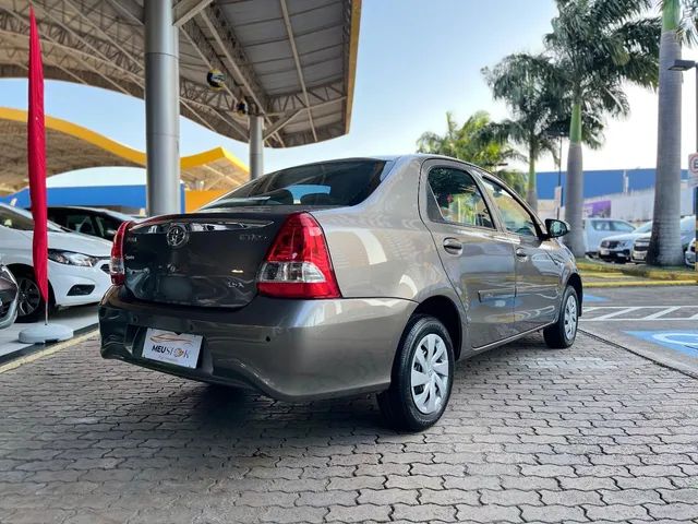 ETIOS SEDAN - Foto 7