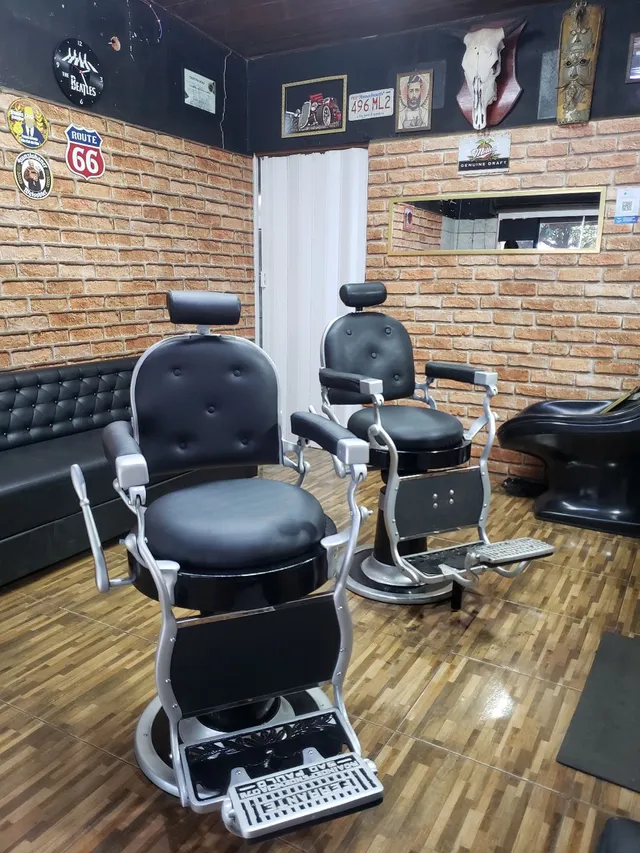Cadeira de barbeiro Ferrante anos 50 - Equipamentos e mobiliário - Zona 01,  Maringá 1227813834
