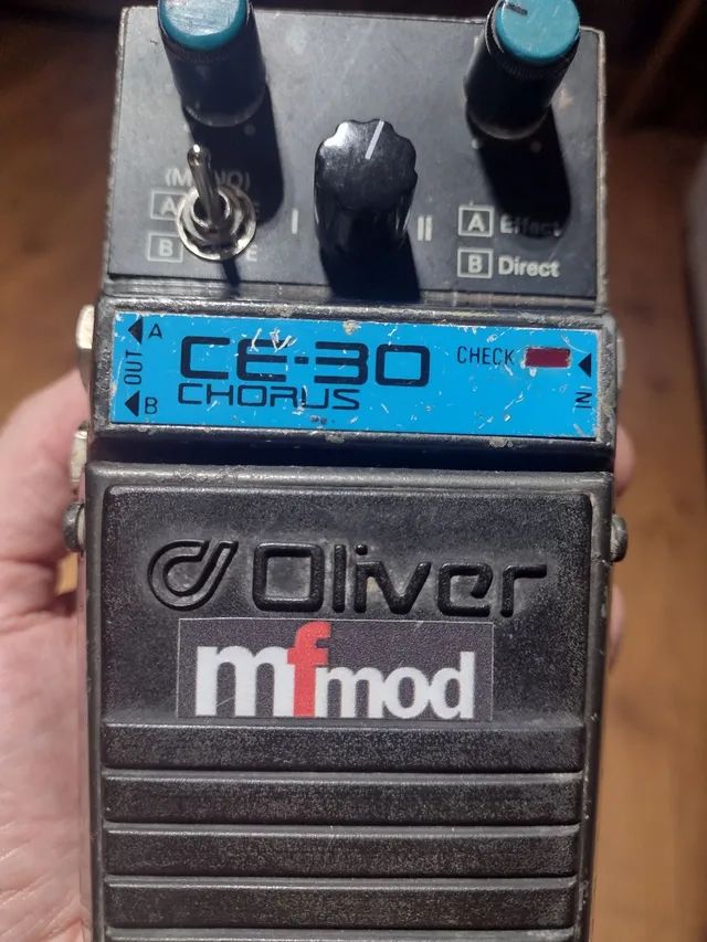 Pedal Chorus Oliver CE-30 MfMod leslie