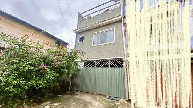 Triplex casa em Anchieta 2 suítes 150m Terraço Garagem rua do Tunel