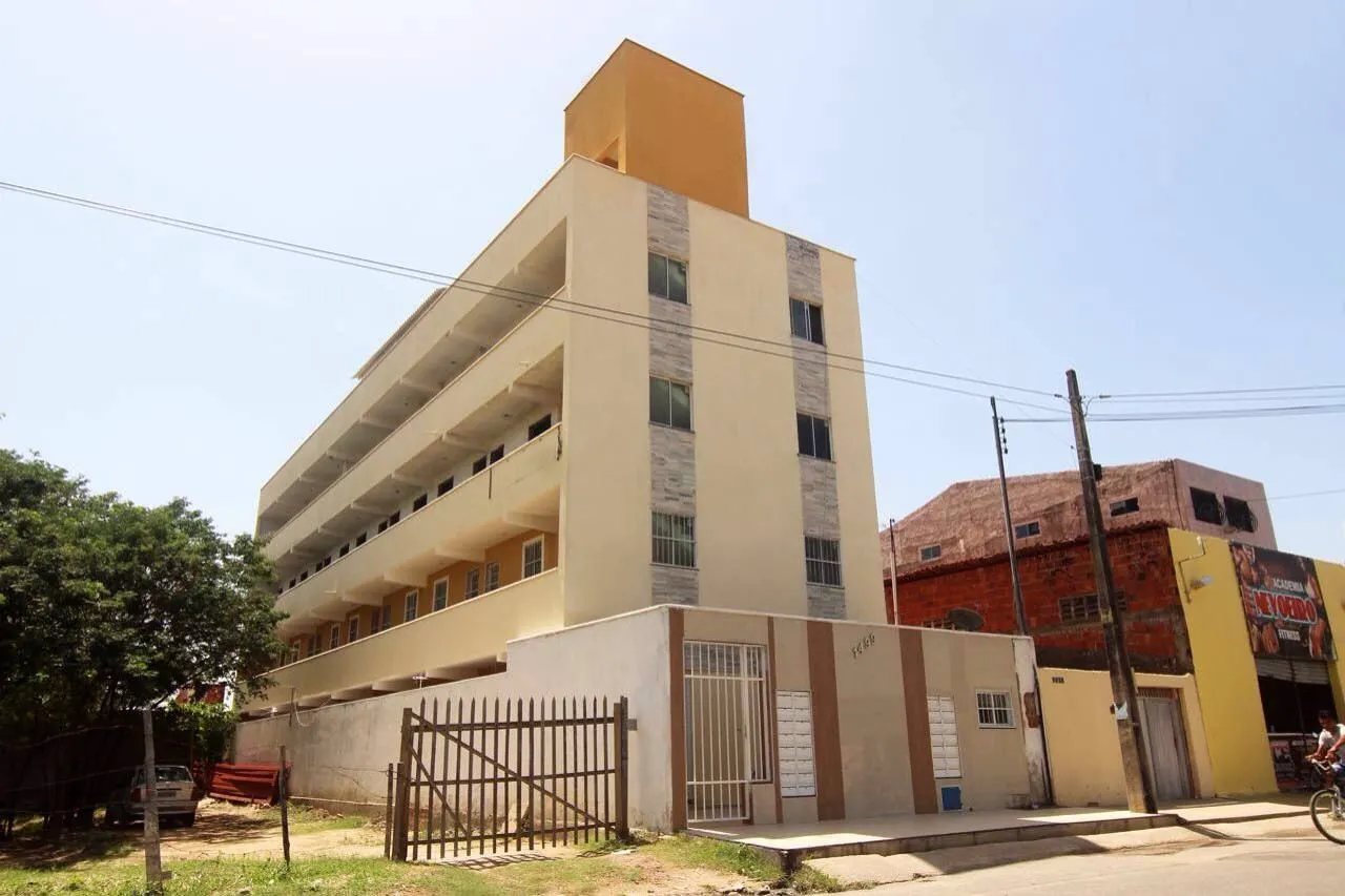 Aluguel Kitnet com garagem R$ 500,00 proximo a Av Osorio de Paiva
