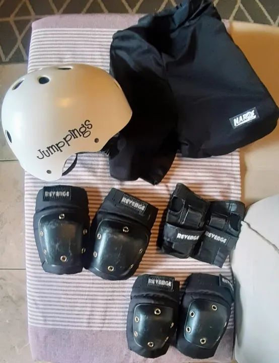 SKATE E EQUIPAMENTOS