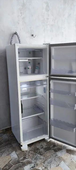 Geladeira Frost Free 290 ltrs - Foto 2