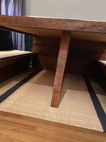 Mesa Quadrada em Madeira de Demolição - Foto 4