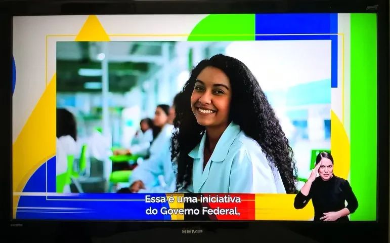 Semp Toshiba LC4045F 40" LCD TV - Leia...