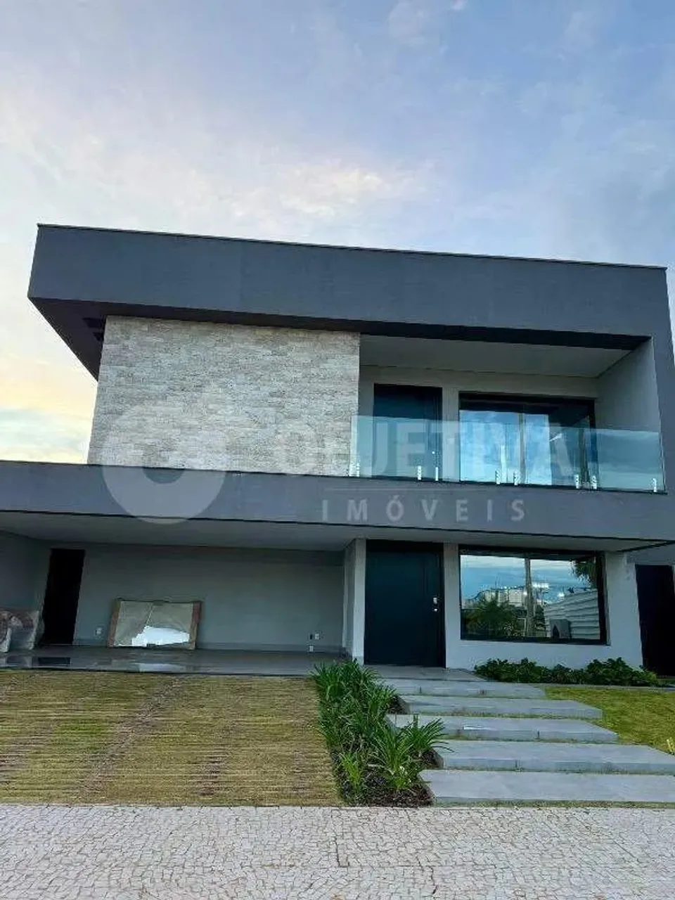 Casa em Condomínio à venda, 4 quartos, 4 suítes, 4 vagas, Jardim Versailles - UBERLANDIA/M