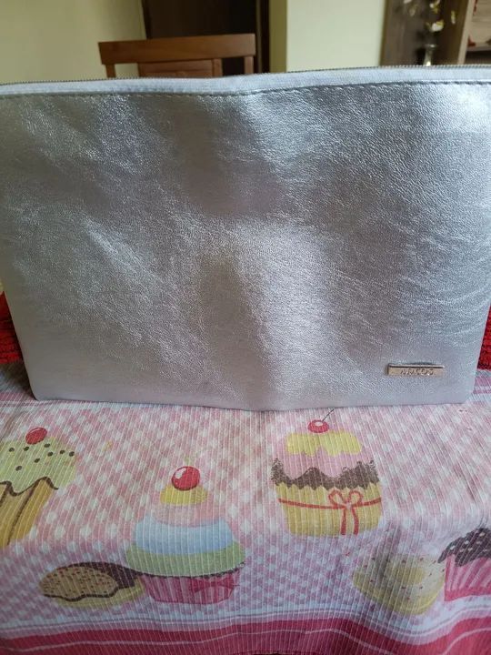 Bolsa de mão nécessaire feminina prata - Foto 4