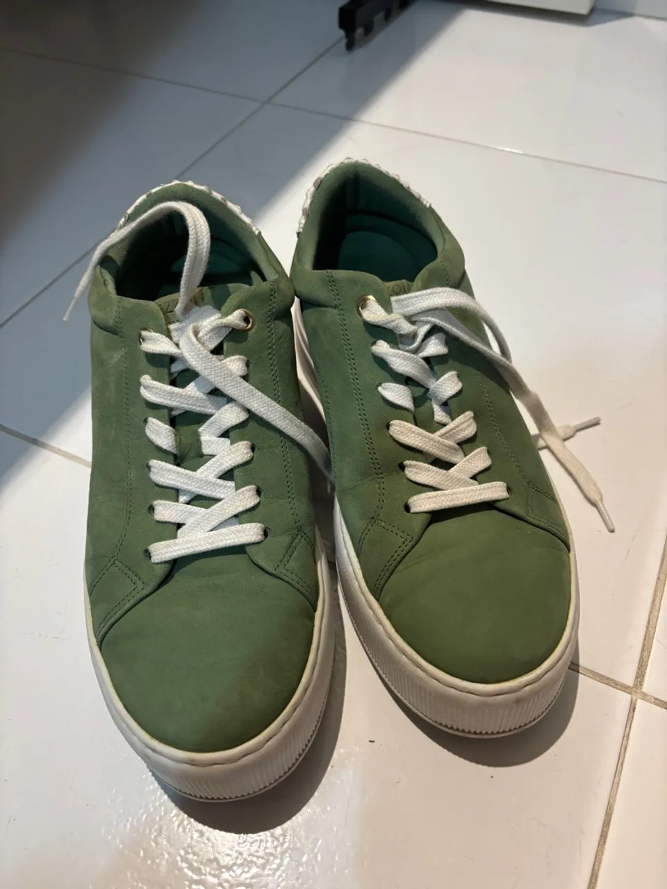 Tênis Verde Casual - Conforto e Estilo!