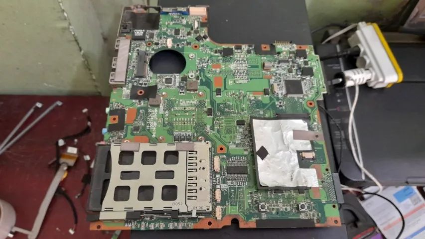 Placa Mãe Notebook Evolute Sfx35 Mr040t Mr040tmb Defeito - Foto 2