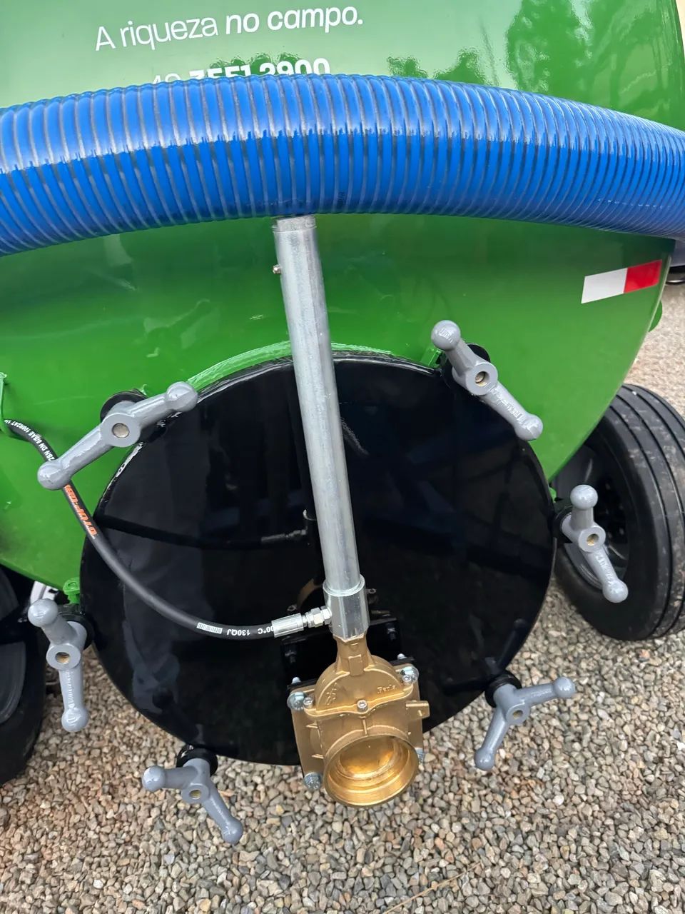 Carreta tanque 5000 litros a vácuo - Foto 4