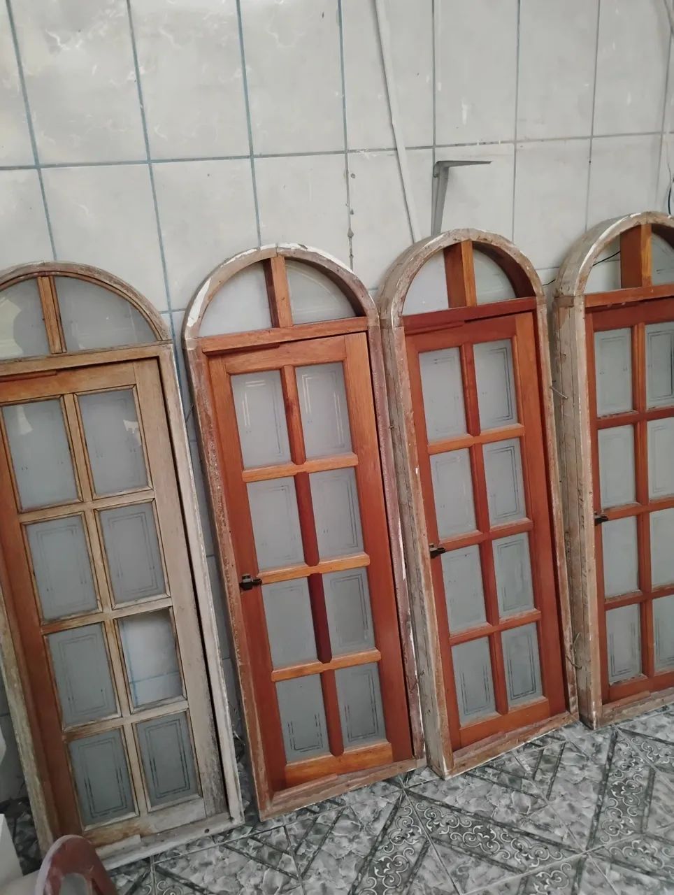 Window64595711696898120