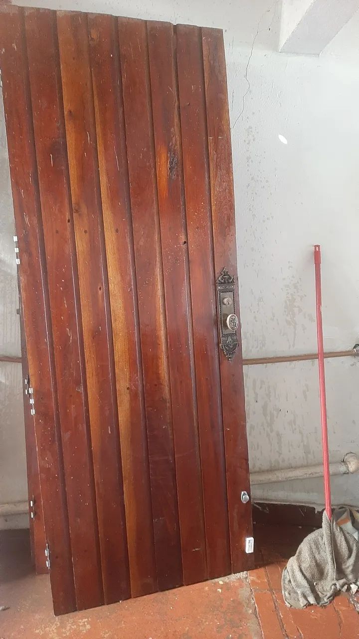 Porta 2,10x80 com batente  de Madeira colonial