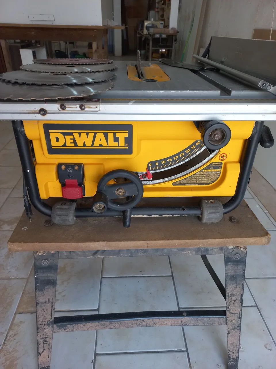 Serra circular de bancada