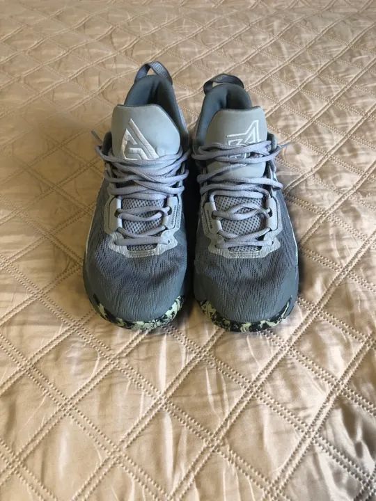 Tênis Nike - giannis imortality 2 cinza e azul tamanho 39 - Foto 4