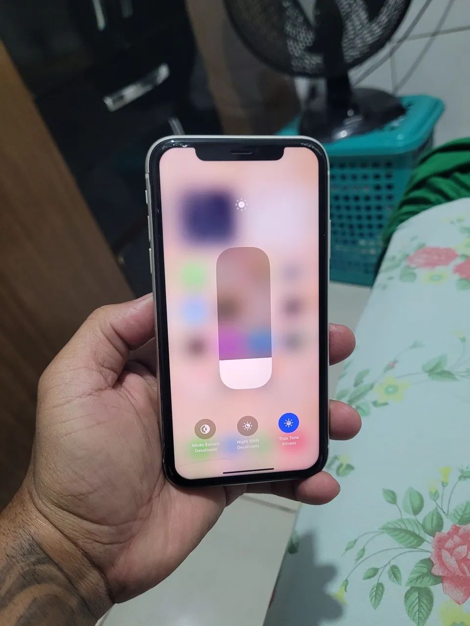 Iphone 11 64 gigas funcionando perfeitamente 