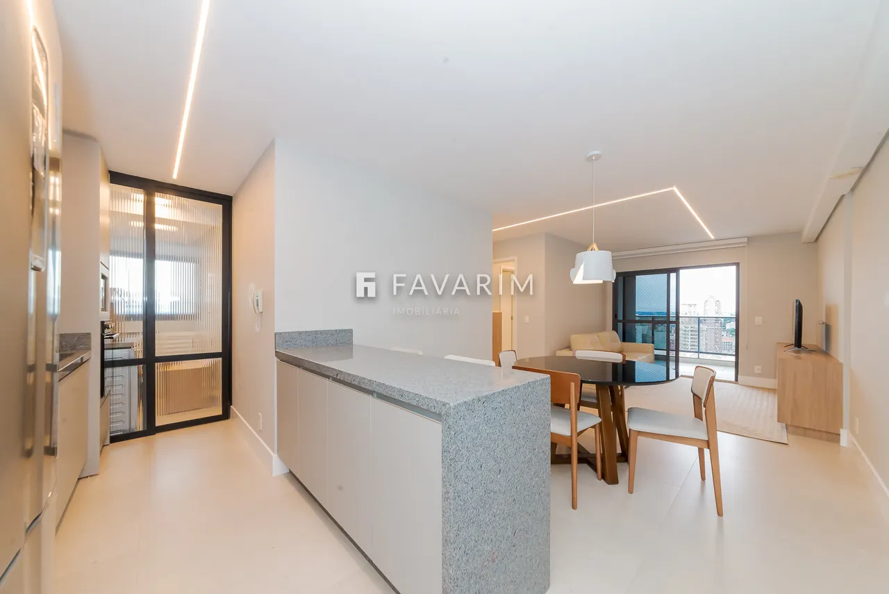 Apartamento mobiliado e docorado com 2 quartos no Centro para locação - Referência 164