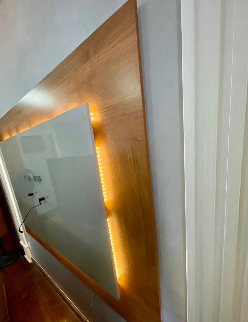 Painel de TV em Madeira e Branco - Foto 5