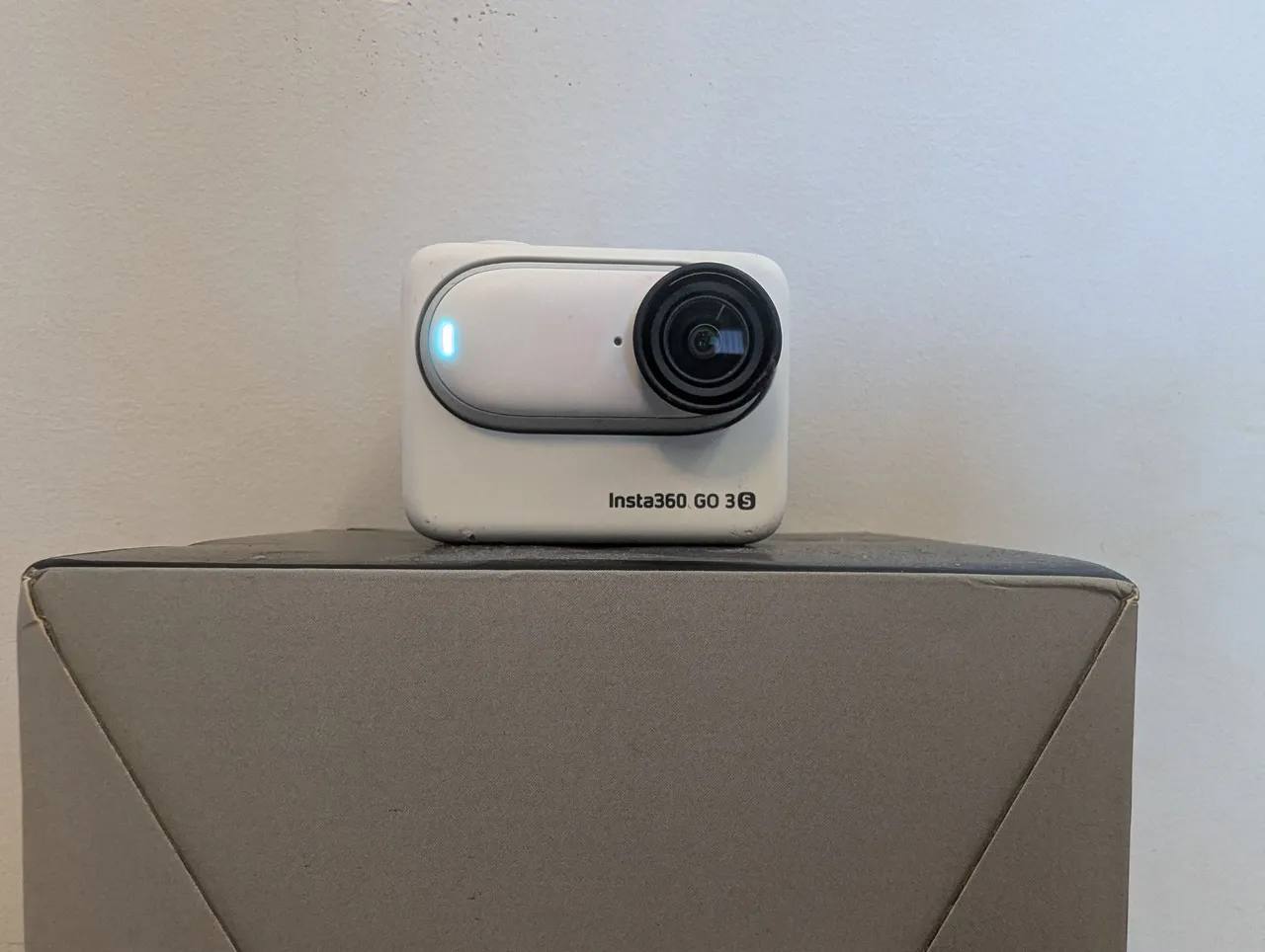 Câmera de Ação Insta360 GO 3s