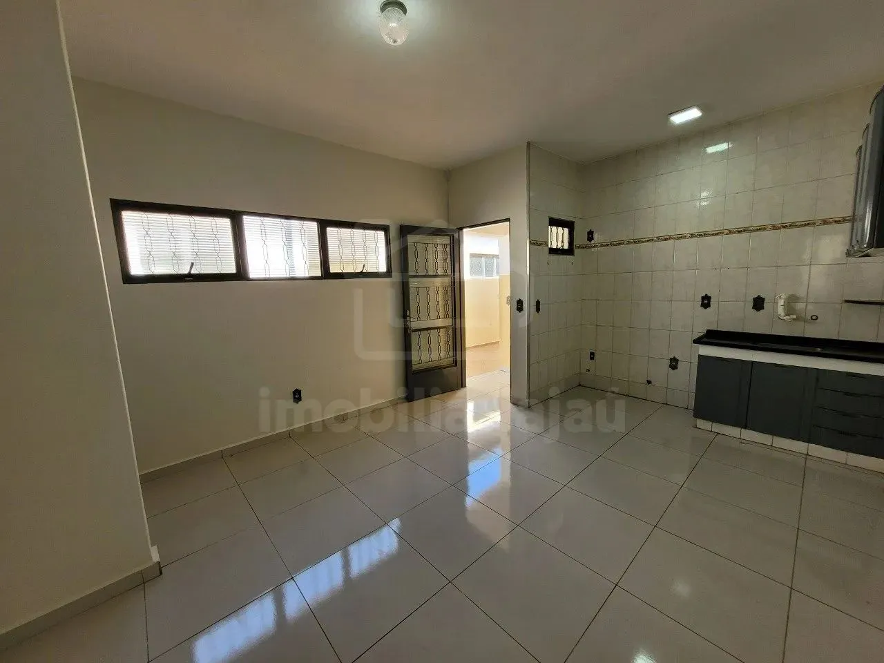 Casa à venda na Vila Hilst com 2 quartos