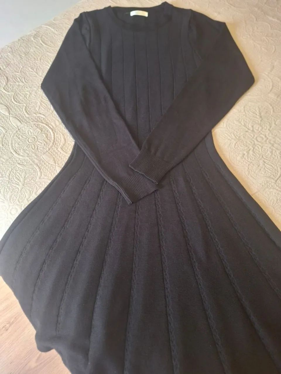 Vestido Preto de lã  - Foto 2