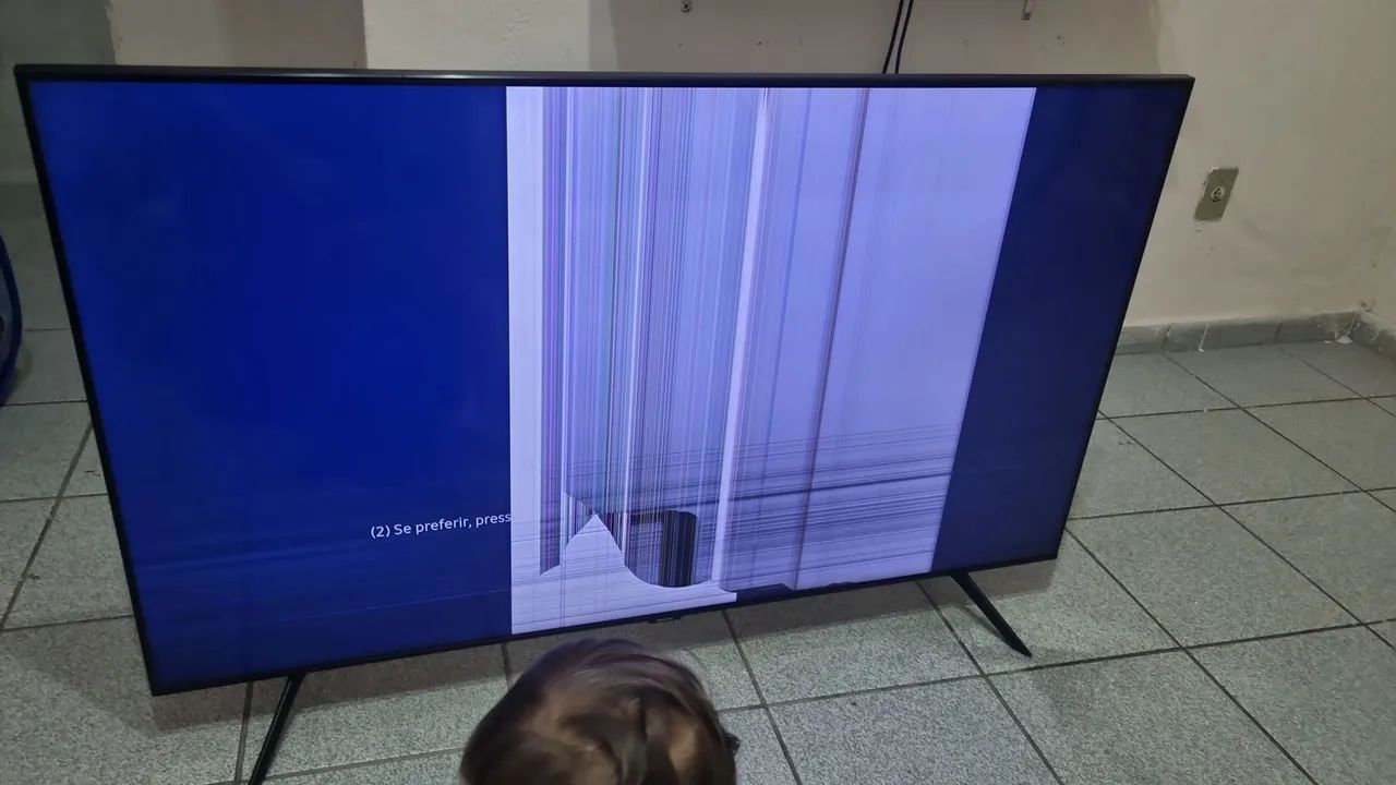 TV Samsung com tela danificada - Foto 2