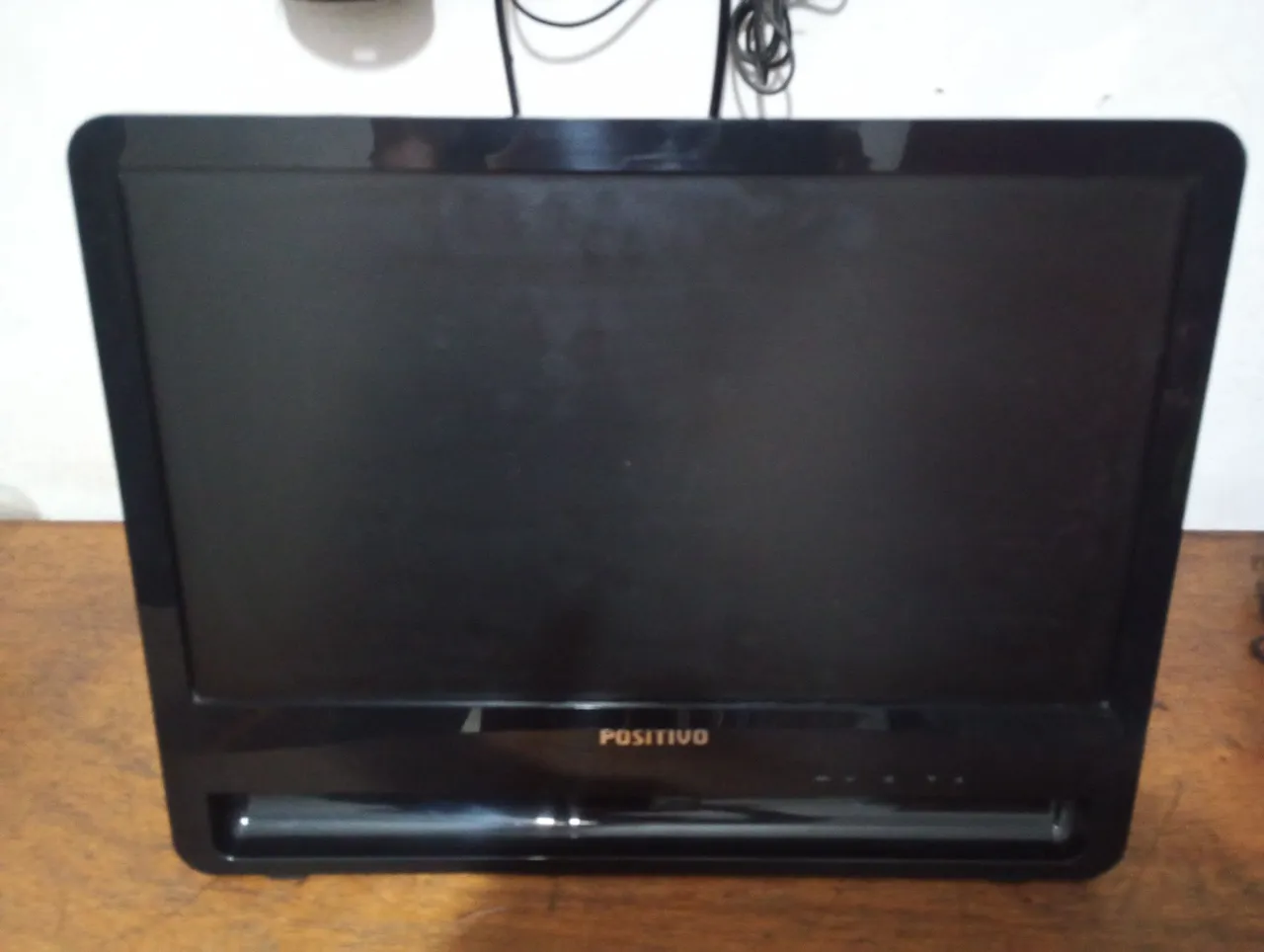 Monitores Positivo e LG ( são somente monitores, não tv)