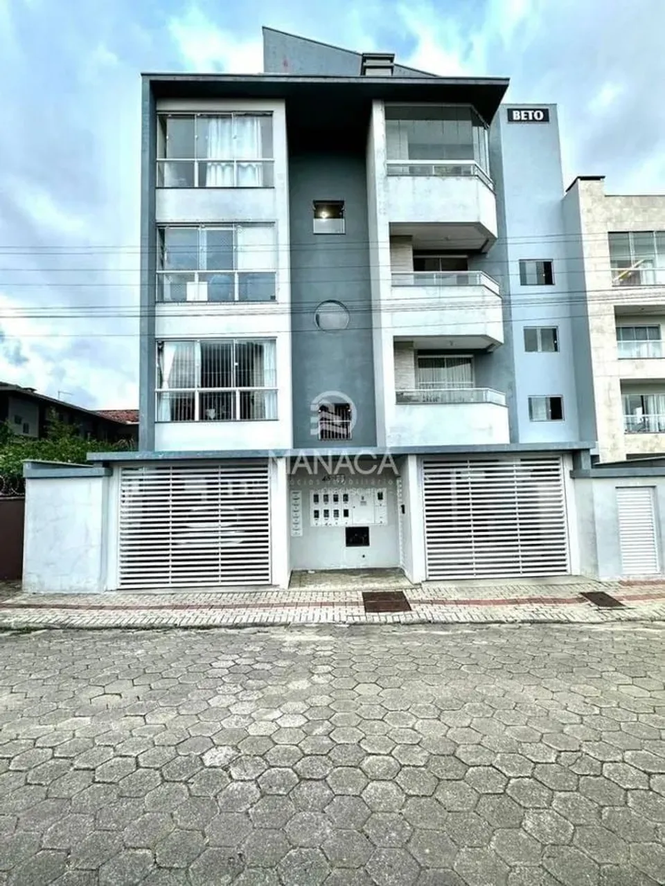 Apartamento para locação com 3 quartos com suíte no bairro Itajuba em Barra Velha - SC