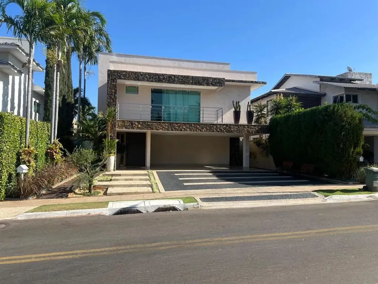 Granville - Casa de Condomínio Duplex 4 quartos, sendo 4 suítes