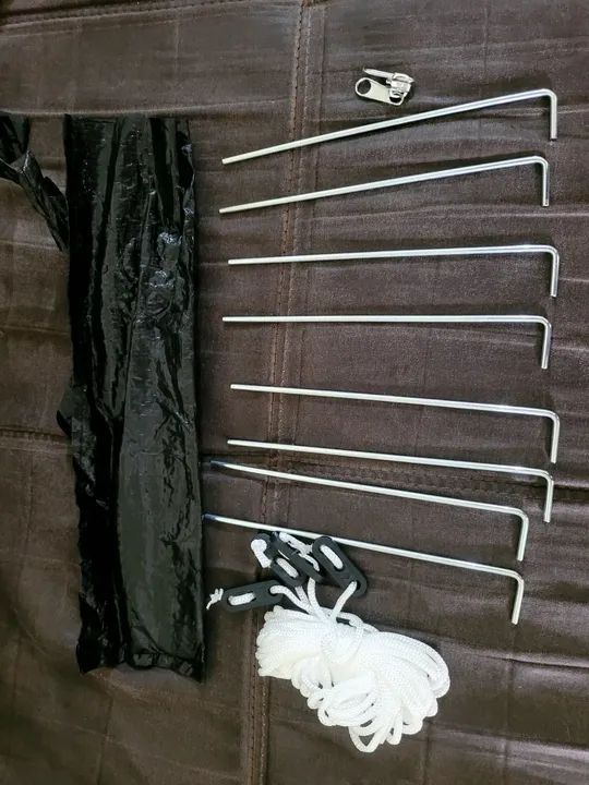 Barraca de camping pra 2 pessoas, mas cabe 3 tranquilo.  - Foto 5