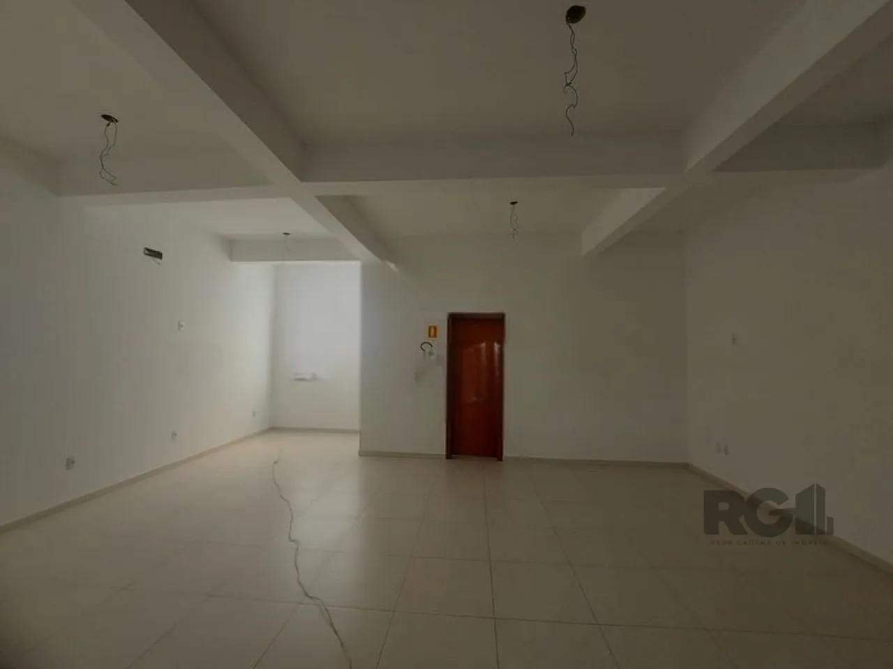Ponto Comercial/Loja para Aluguel no Bairro Nonoai com 69 m² de Área Útil