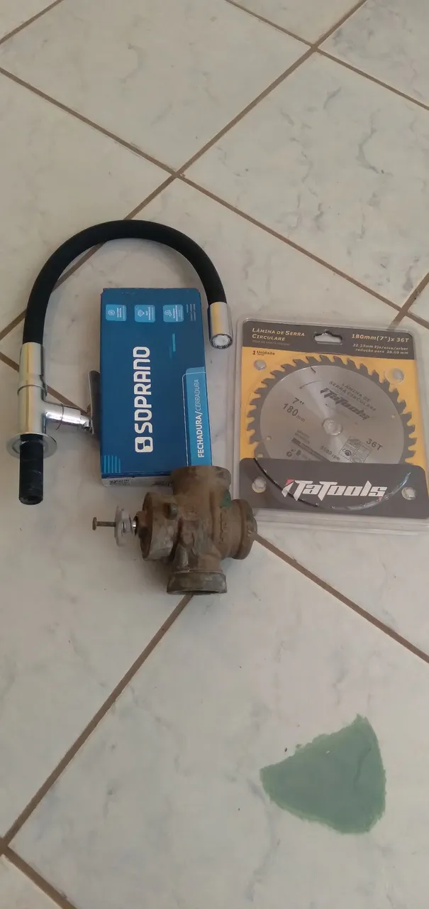 Kit de Ferramentas para Construção e Reparos