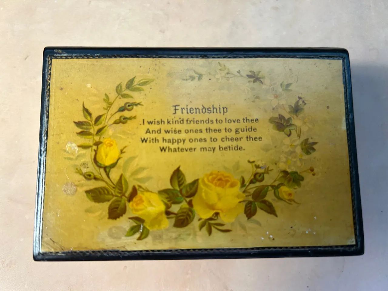 Caixa de madeira vintage com frase em inglês - Foto 3