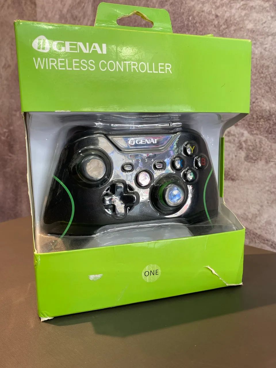 Controle sem fio  Genai, modelo ONE.