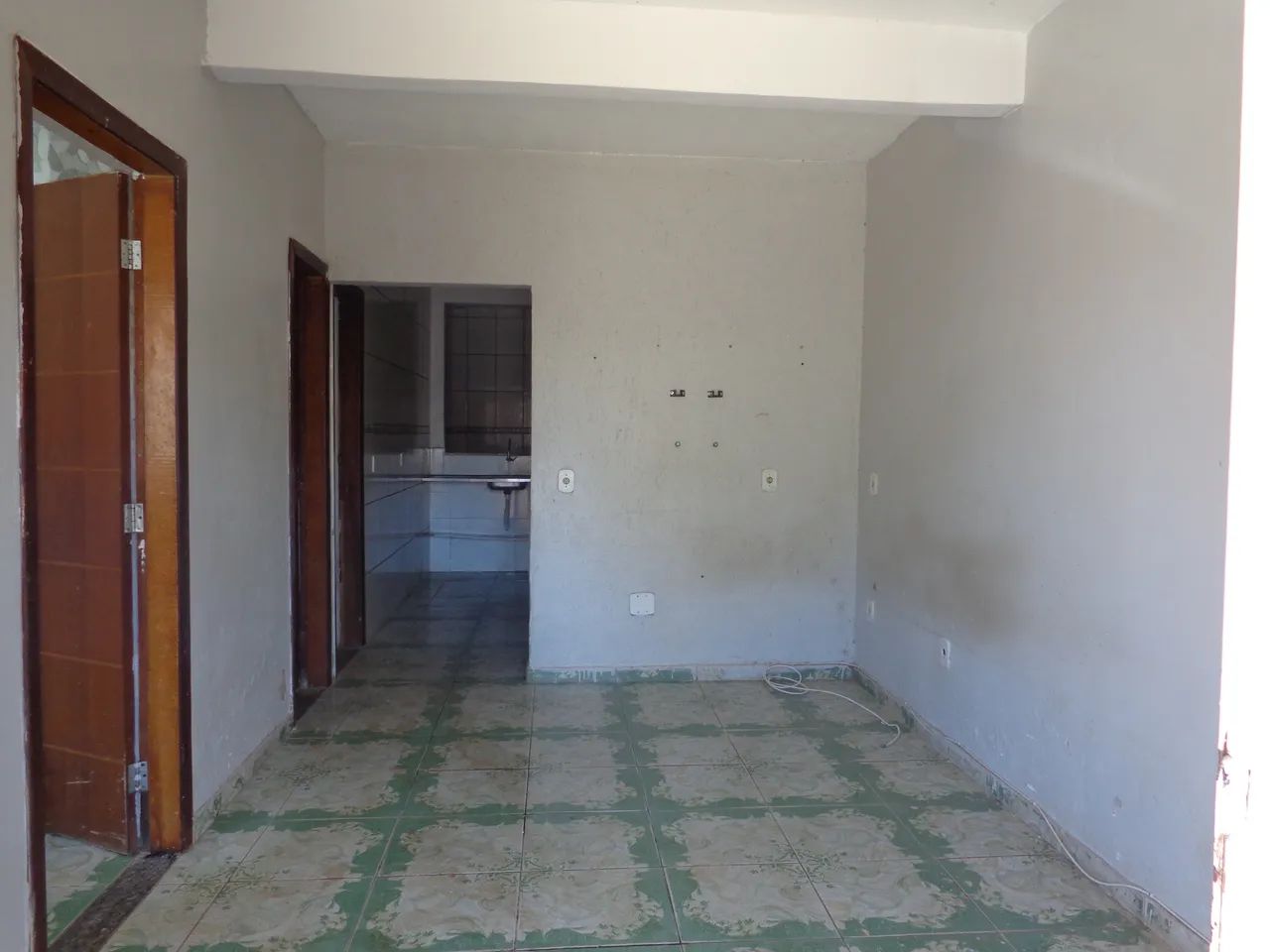 QR 110 Ótimo Apartamento Terreo com 2 Quartos Escriturado Lado Metrô em Samambaia Sul - DF - Foto 5