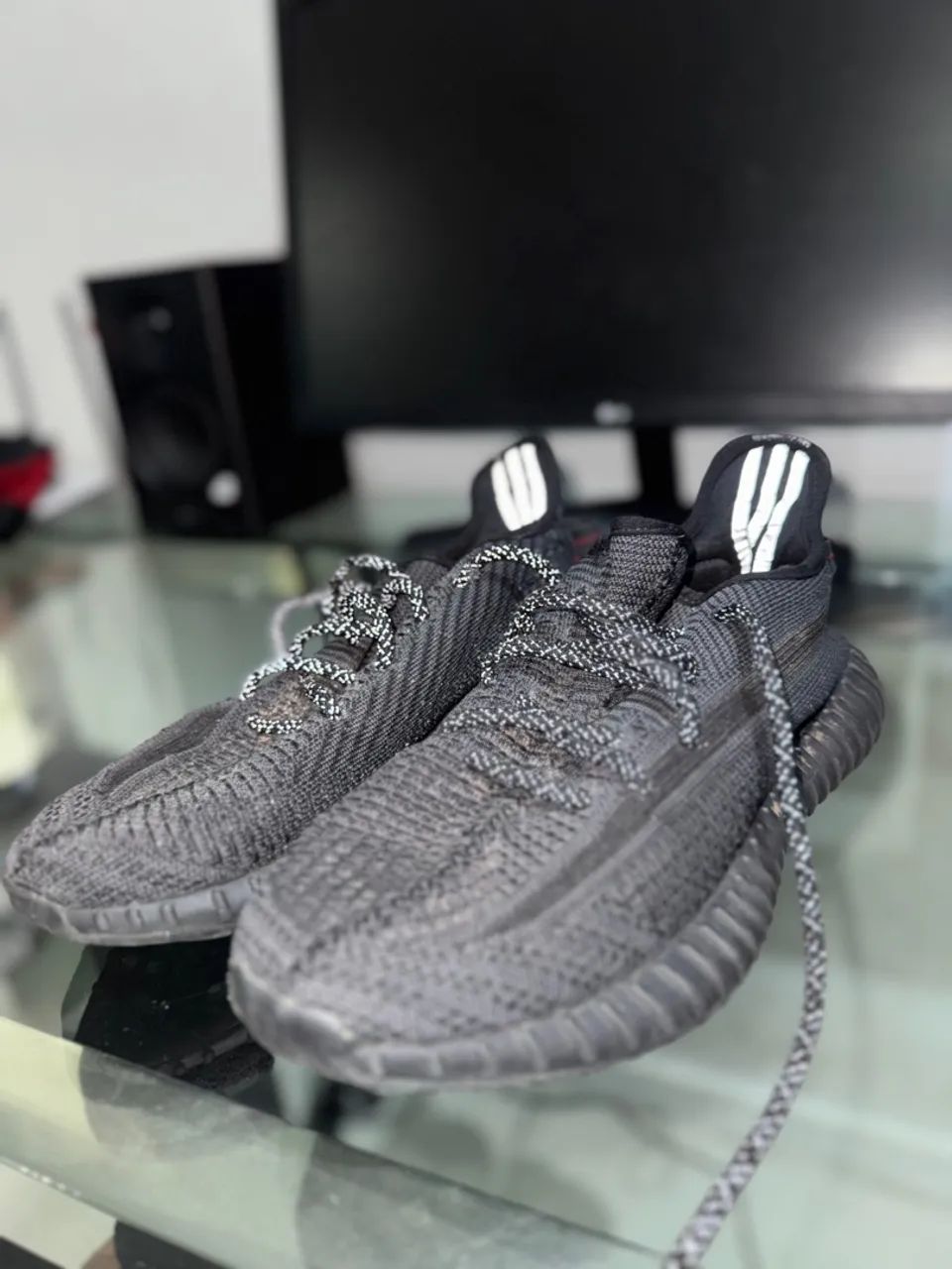 Replica primeira linha - Tênis adidas Yeezy 350 V2 Cinder Refletivo Preto  - Foto 2