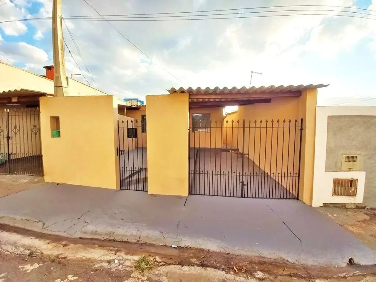 Casa para aluguel, 3 quartos, 2 vagas, Conjunto Residencial Victor DAndrea - Limeira/SP