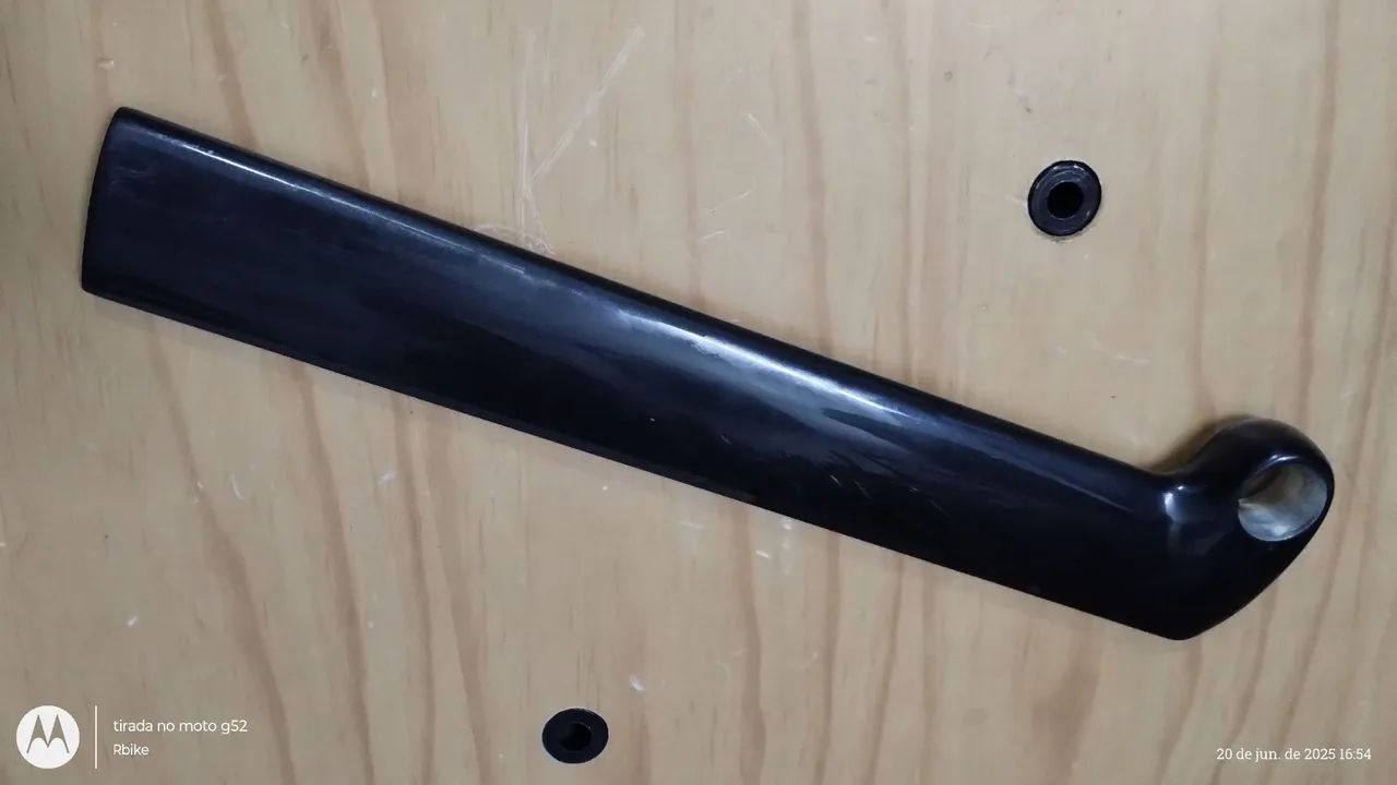 Canote Specialized - Design Aerodinâmico