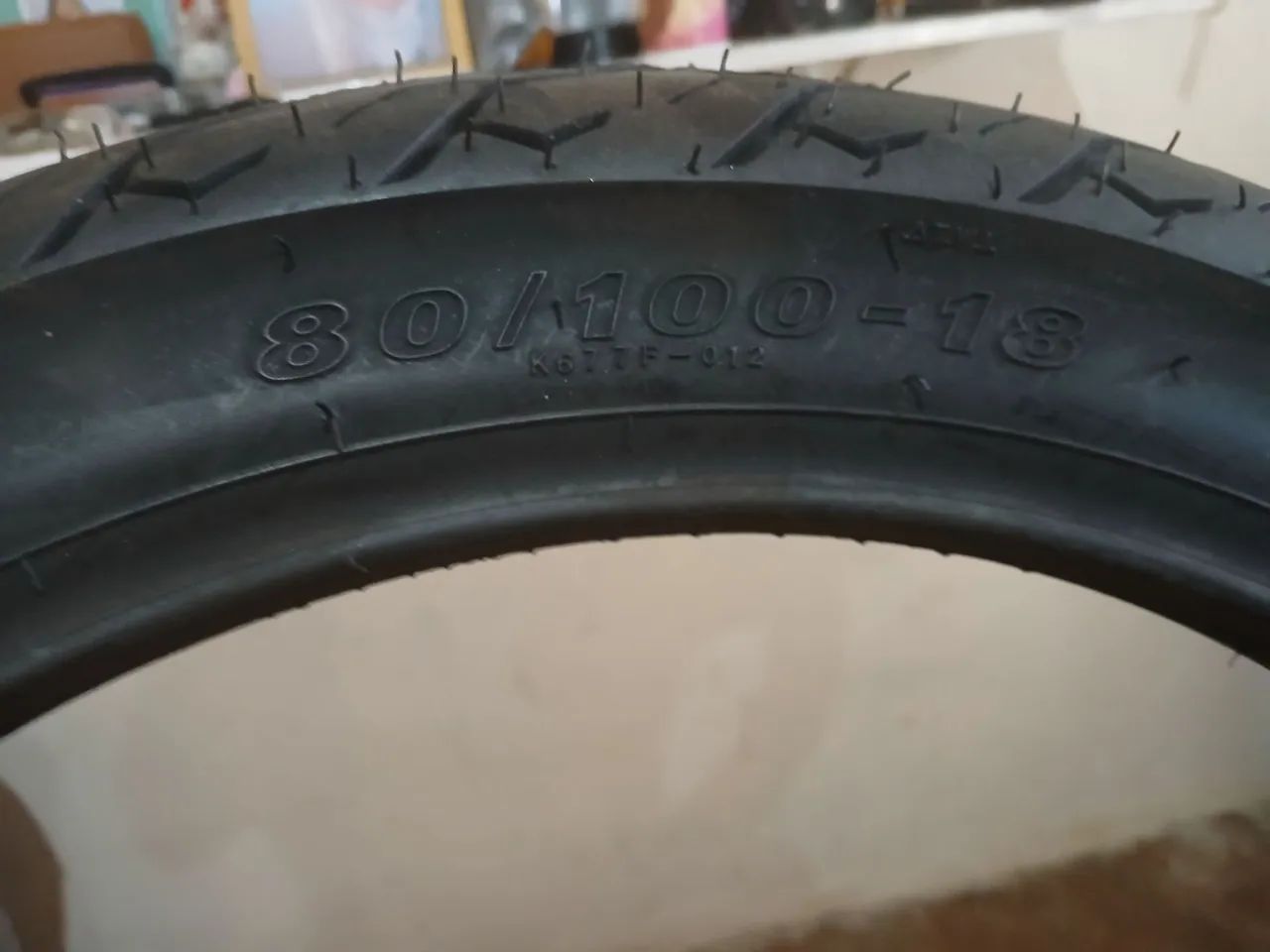 Pneu kenda dianteiro moto 