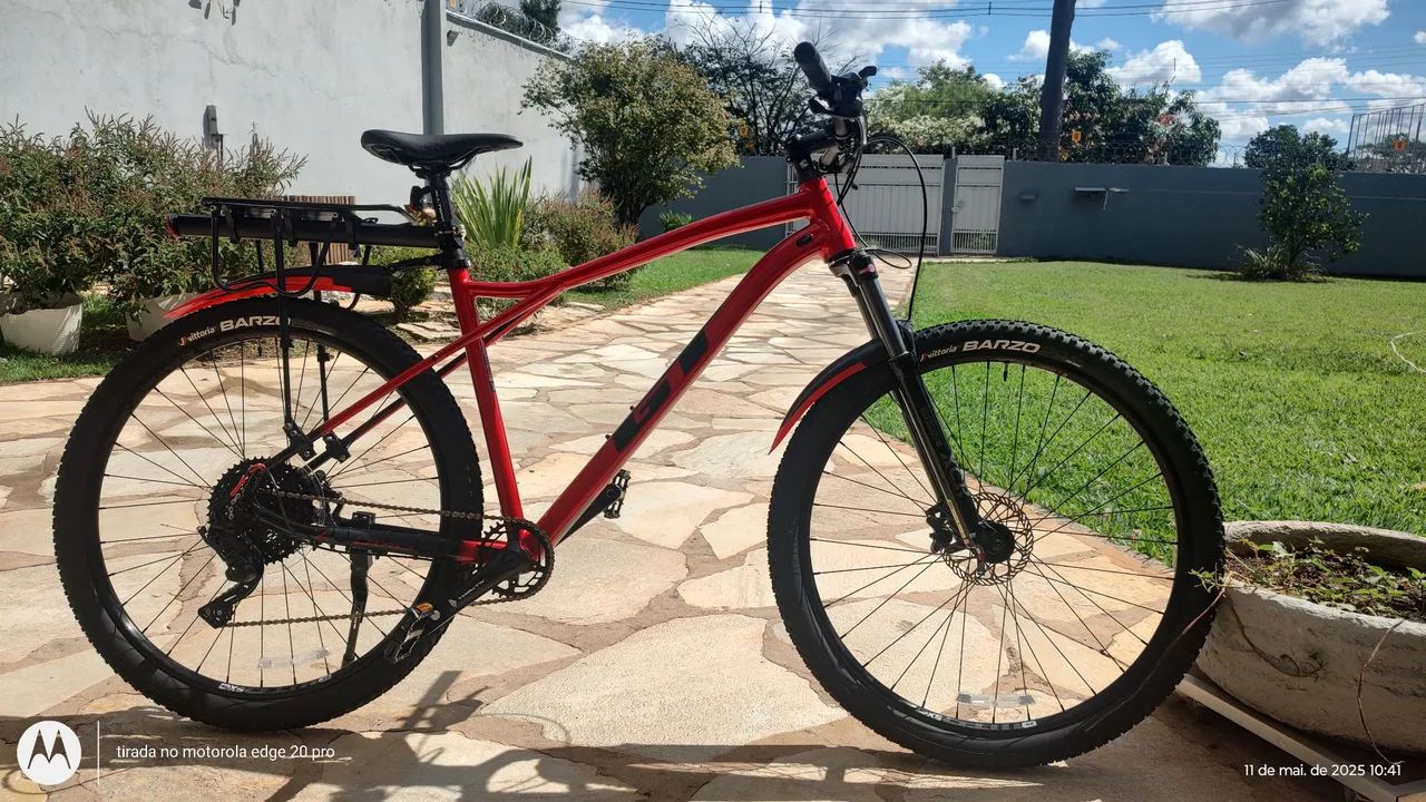 Bicicleta Mountain Bike Vermelha GT Avalanche Elite 29.