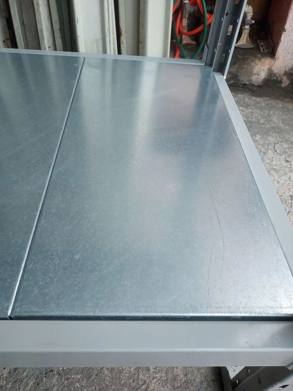 Mini porta Pallet com plano metálico zincado com 03 níveis 2.50 x 1.80x 80 usado - Foto 4