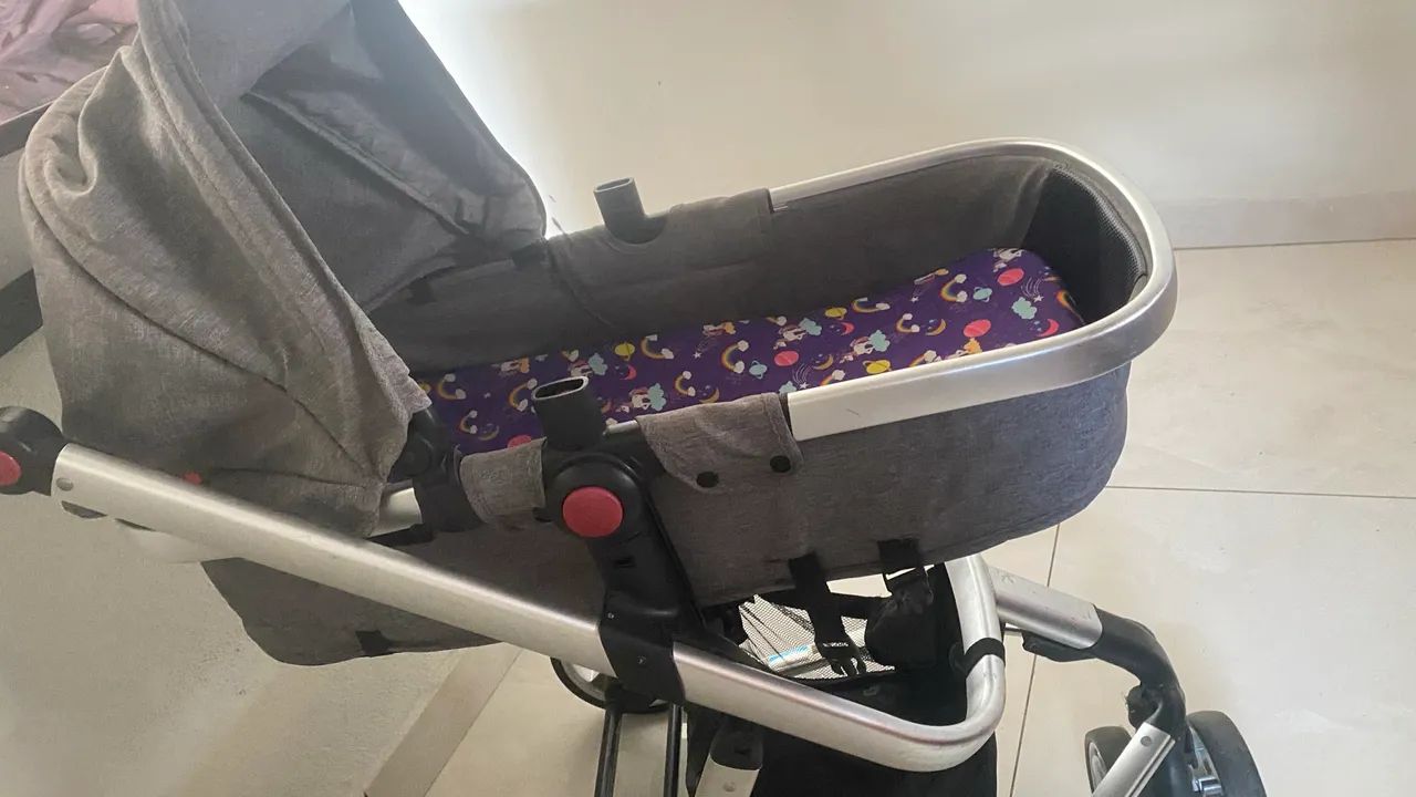 vendo carrinho de bebê importado