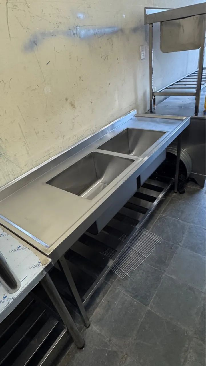Bancada de Aço Inox com 2 Cubas 1,80 x 0,60 - Foto 2