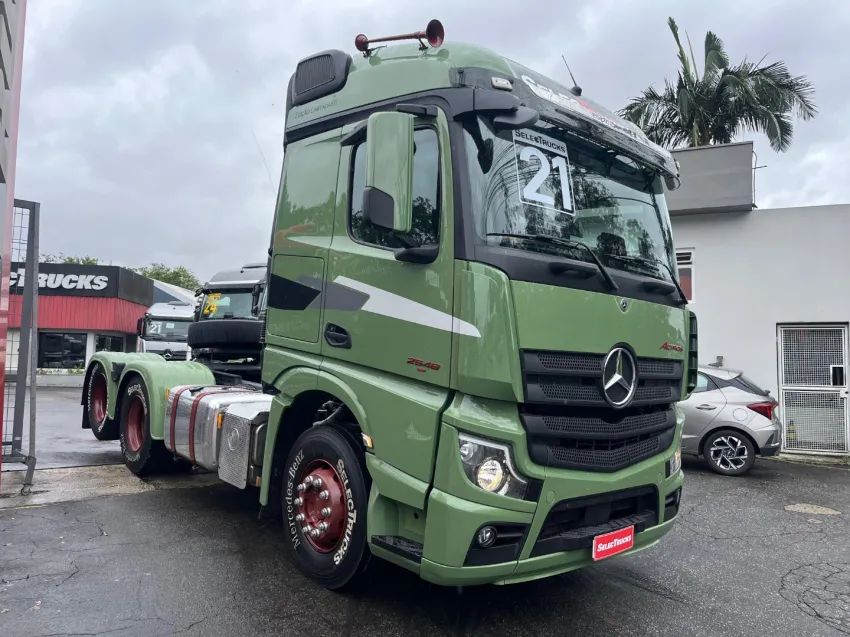 Mercedes Benz Actros 2548 6x2 21/21 Selectrucks