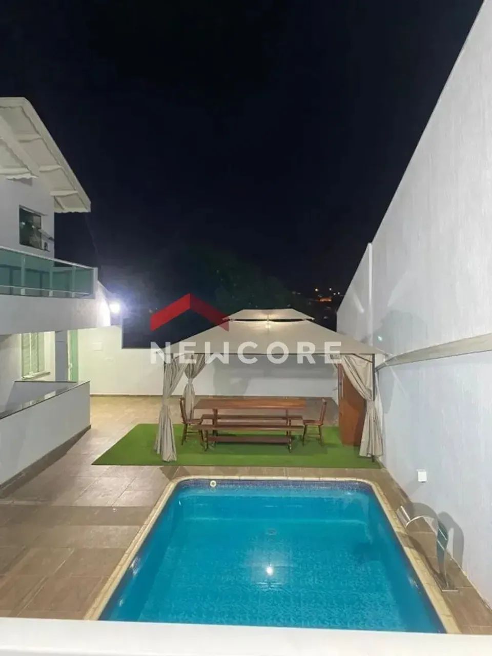 Casa em Avenida Romeu Pellicciari - Jardim Pacaembu - Jundiaí/SP