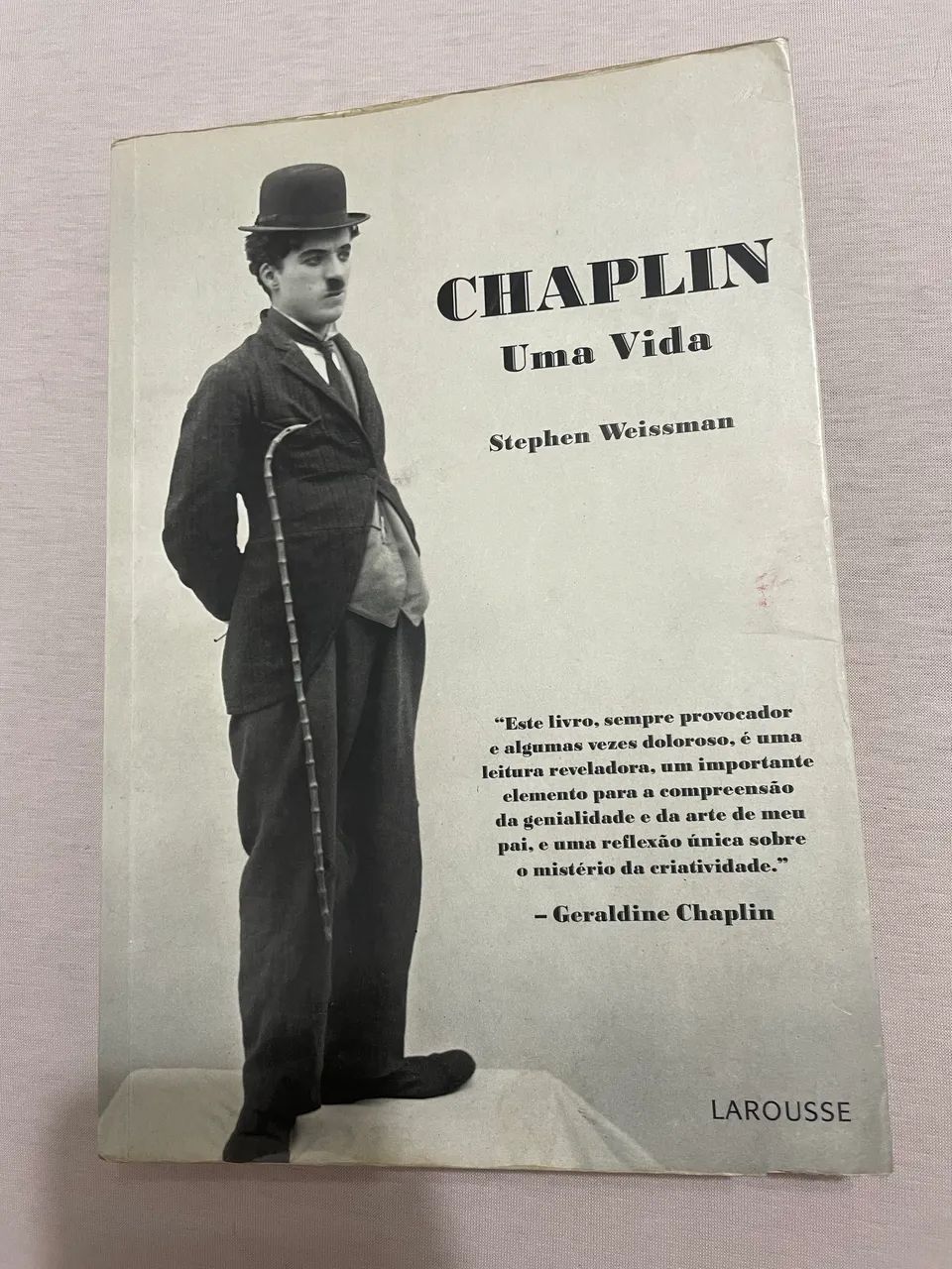 Livro Chaplin Uma vida - Foto 2