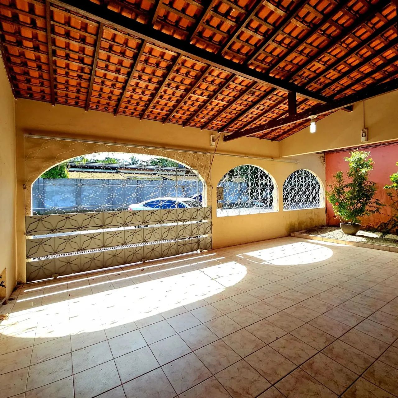 Imóvel para venda possui 260 metros quadrados com 6 quartos em Marambaia - Belém - PA - Foto 4