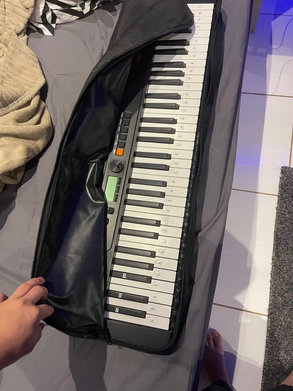 Teclado musical CASIO para iniciantes