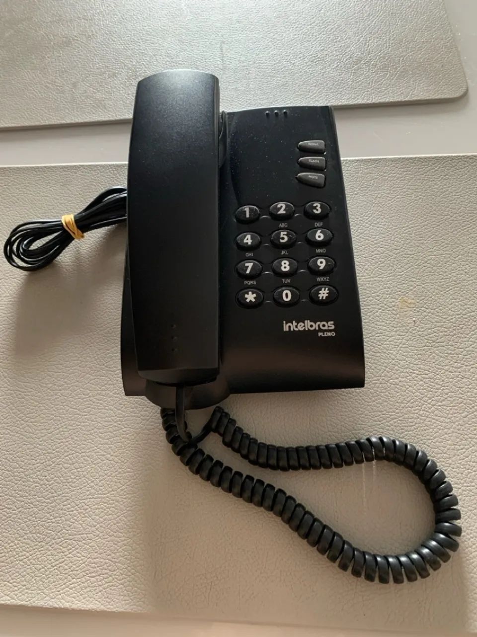 Aparelho de telefone com fio